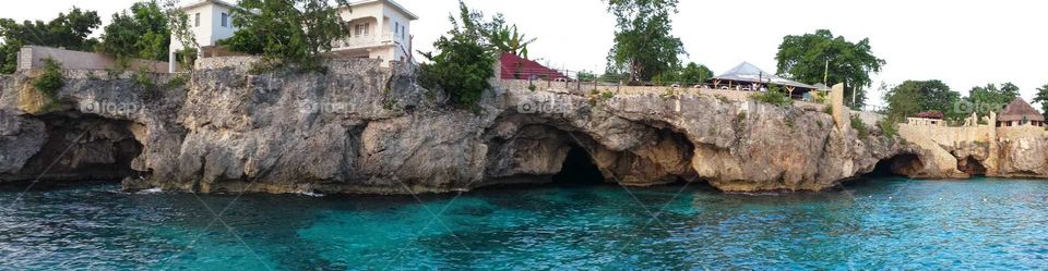 Jamaica caves