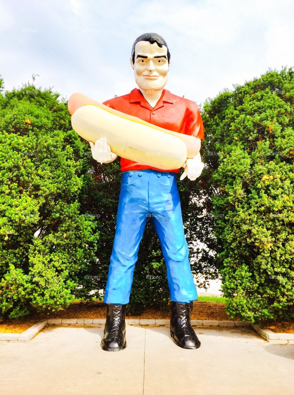 Paul Bunyon muffler man
