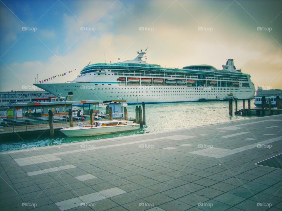 Navio Veneza Itália ship