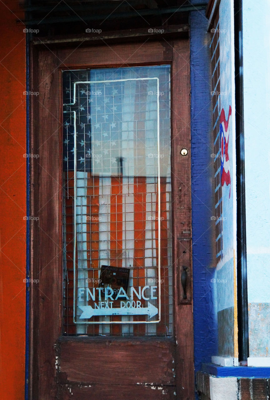 Americana Door