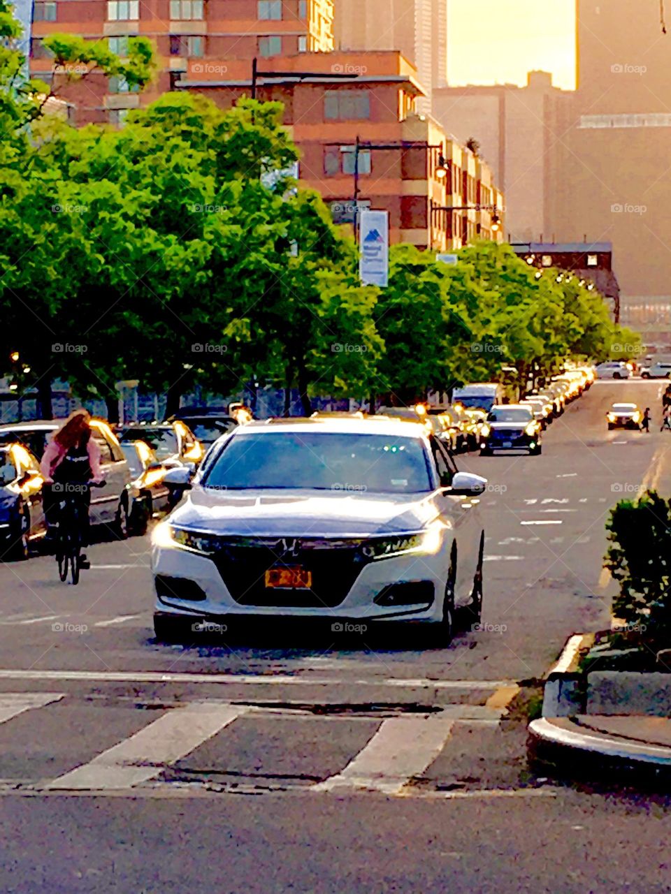 “Vernon Jackson Avenue” in LIC, Queens is one of the main drags through this part of town. It is past rush hour so the traffic is not overly heavy at this late time of the day. 2020. Hypnotic Productions