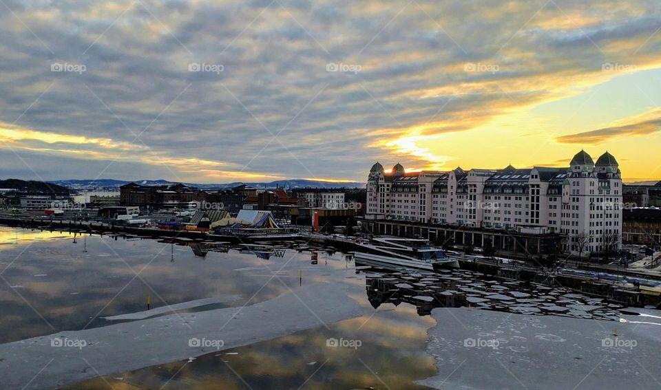 Sunset 🏢 City 🏢 Architecture 🏢 Buildings 🏢