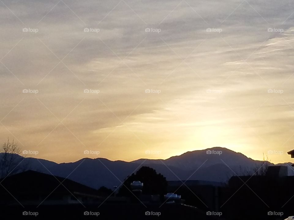 Sunset Mountain Sillhouette