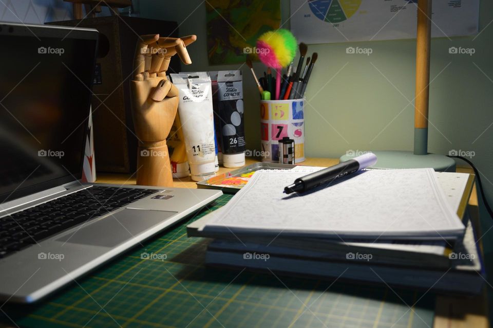 a beautiful and inspiring office to create and learn