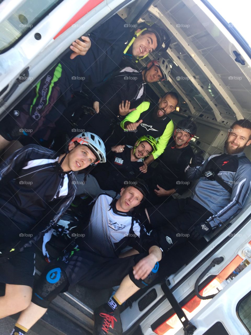 Ready to go to the top... And then with a little help of Specialized monsters to come down the hill ☠☠
Don't try this at home