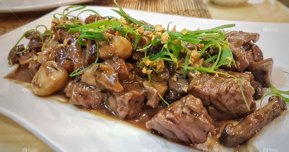 beef tenderloin and mushroom