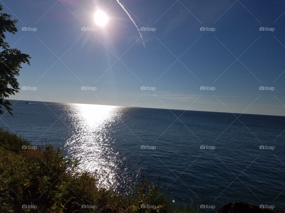 illuminating sun rays