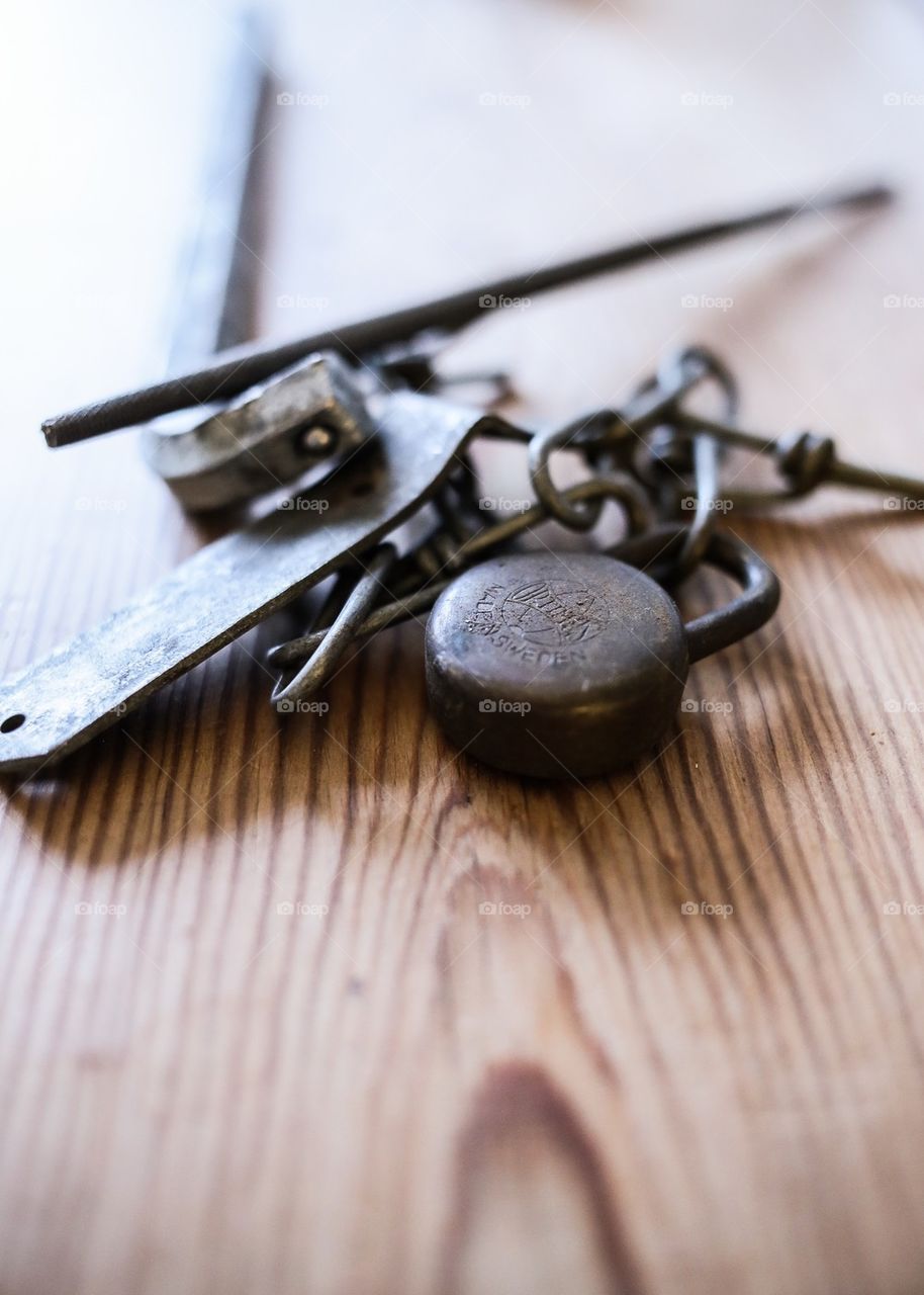 Padlock and chain