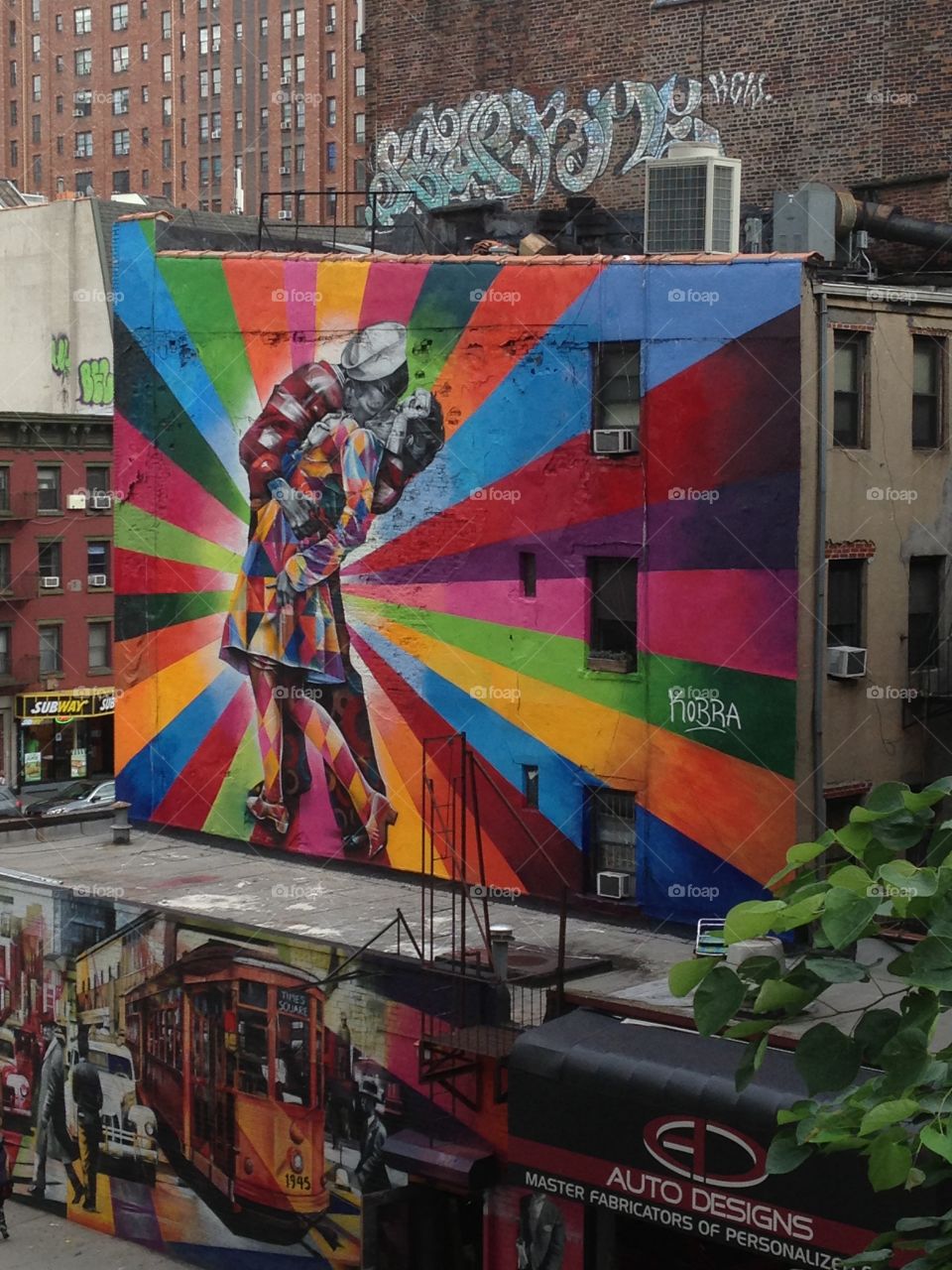 A Colorful, Timeless and Iconic Kiss