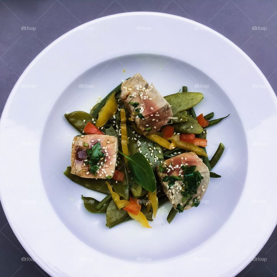 Lunch green vegetables fish tuna 