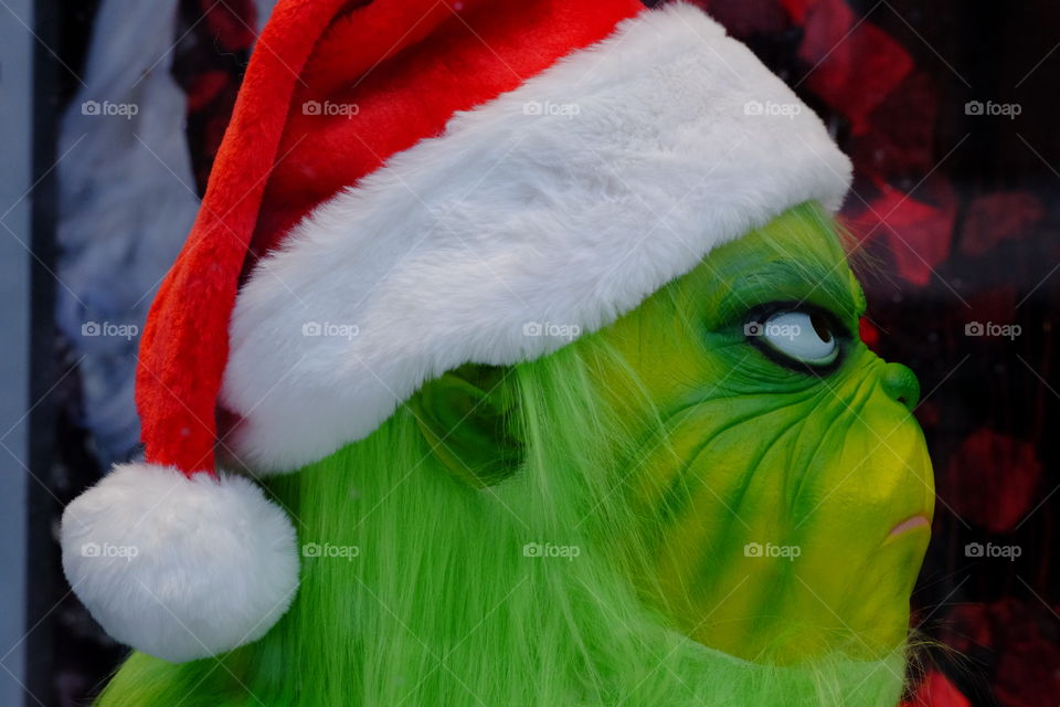 It’s the grinch mask on side view. 