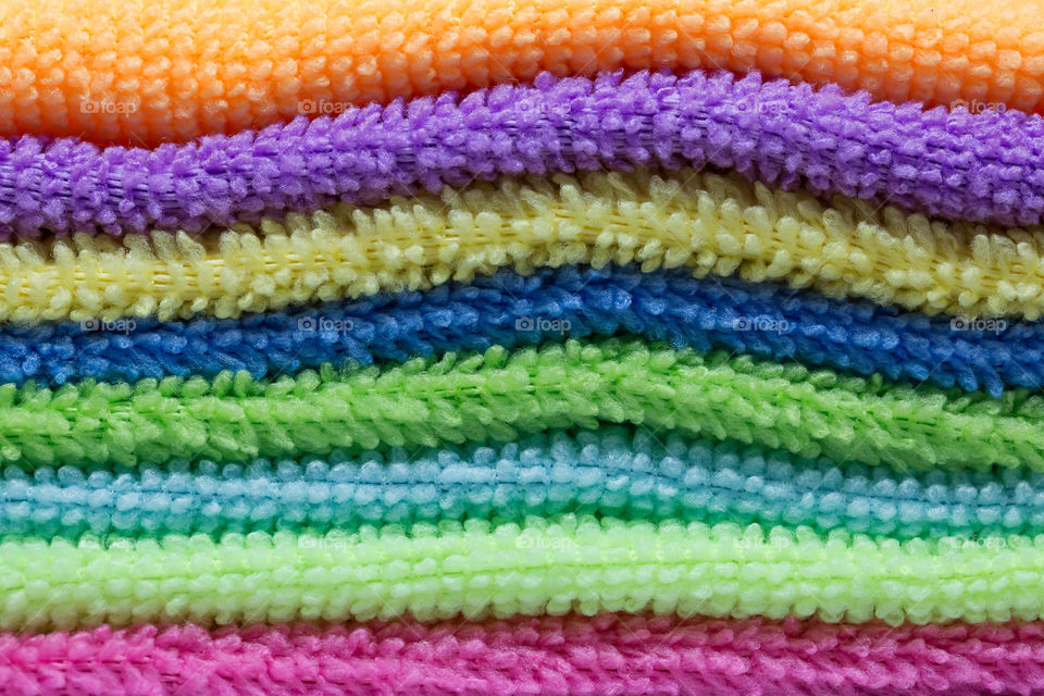 Towels in bright colors 