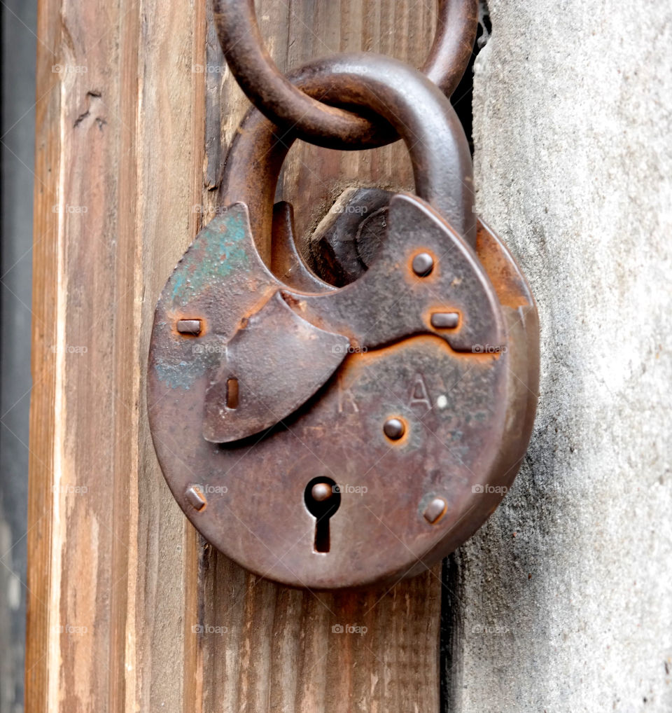 Iron padlock