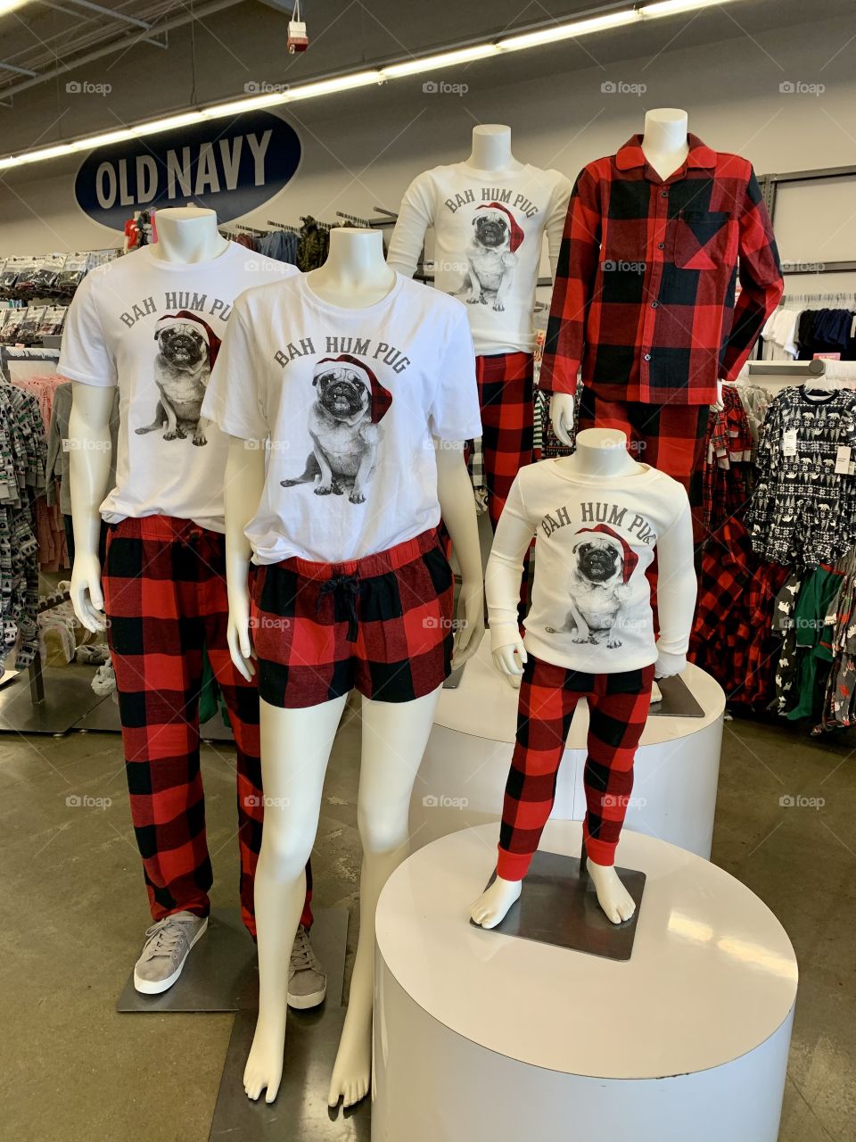 Holiday Christmas pajamas at old navy - pajamas for the entire family - USA America 