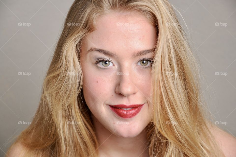 Portrait of green eyes woman