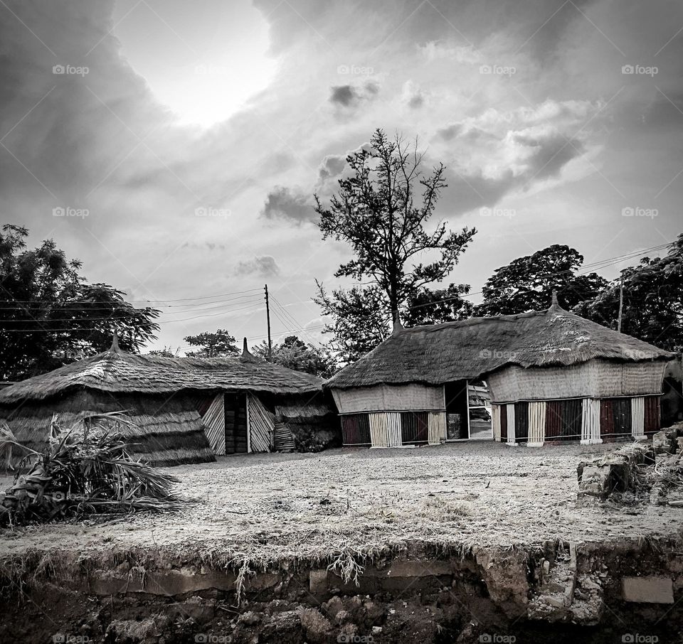 Huts 🛖 in the Countryside 