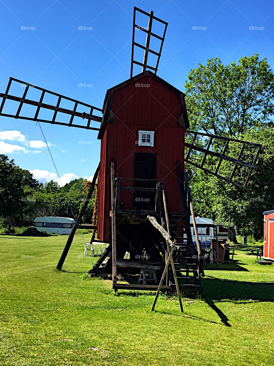 Red windmill!