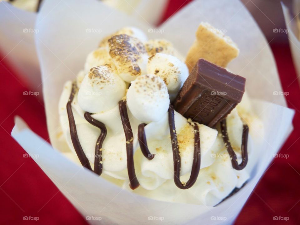 Festive Smore’s cupcake with chocolate and marshmallow