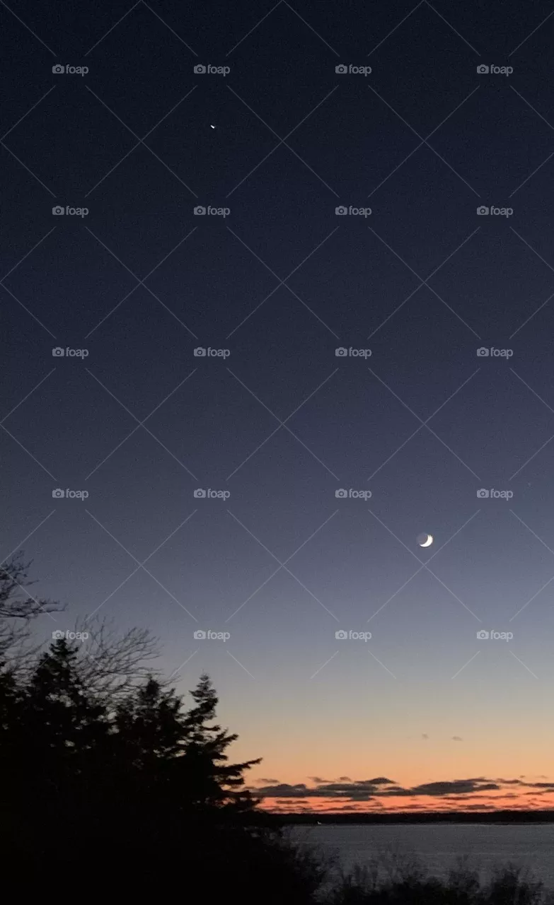 Moon shadow 
