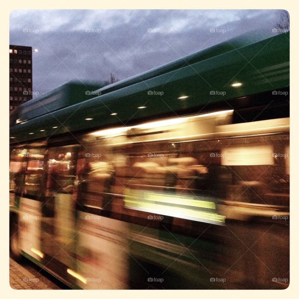 värnhemstorget plaza buss blur by iko