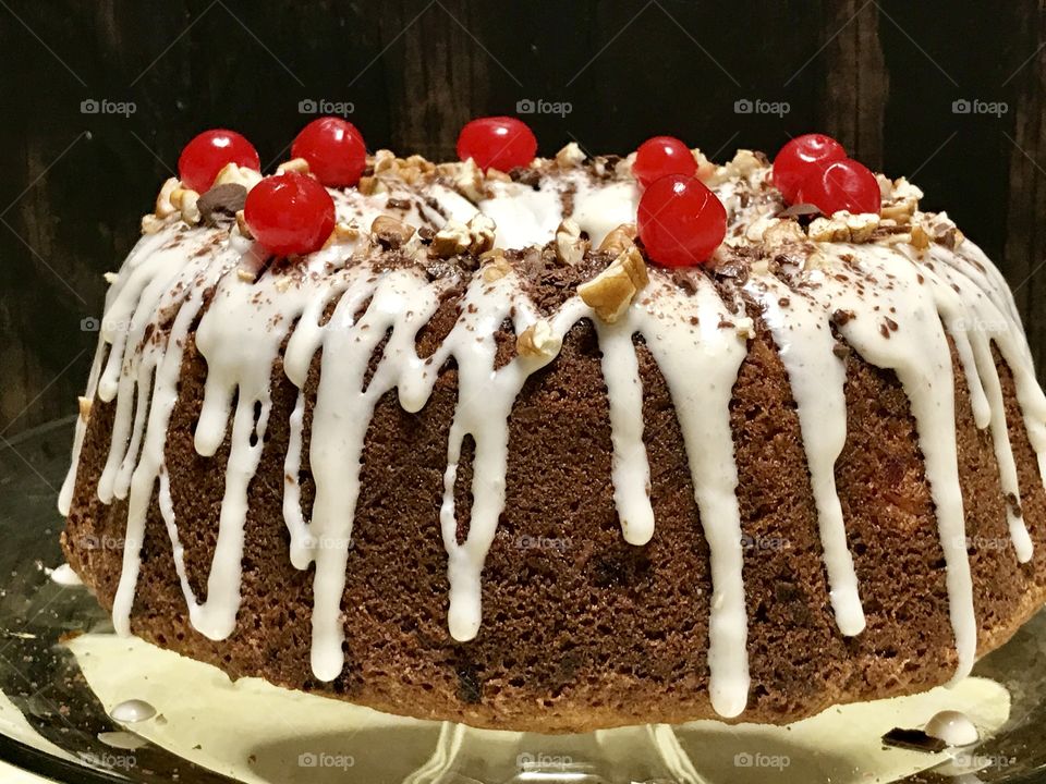 Bundt cake with nuts and cherries 
