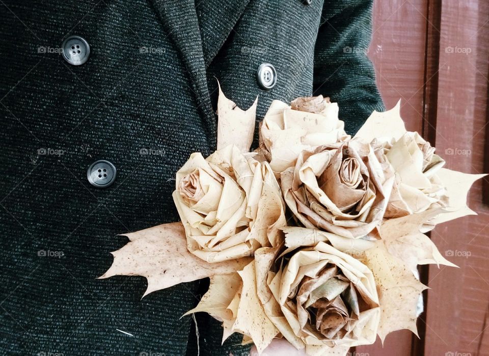 A bouquet of autumn leaves