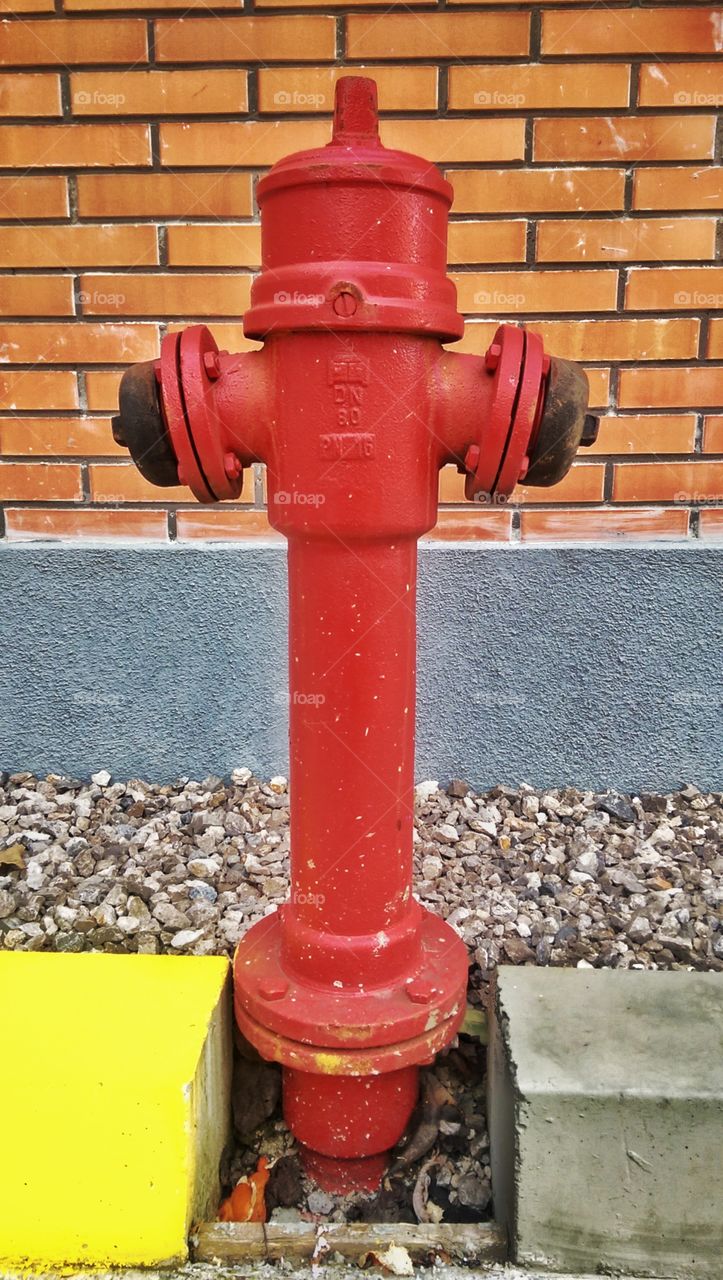 red water pipe