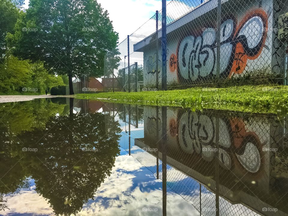 Rain and graffiti 