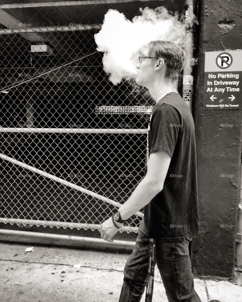 Not a fan of vaping, but dang it looks cool Caught in photos. 
