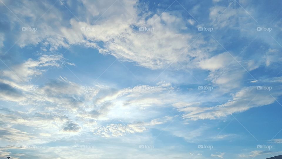 #sky #bluesky #fairweather #texture #witecloud #clouds #cloudy #cloudsonblue #bright #outdoor #atmosphere #coolweather