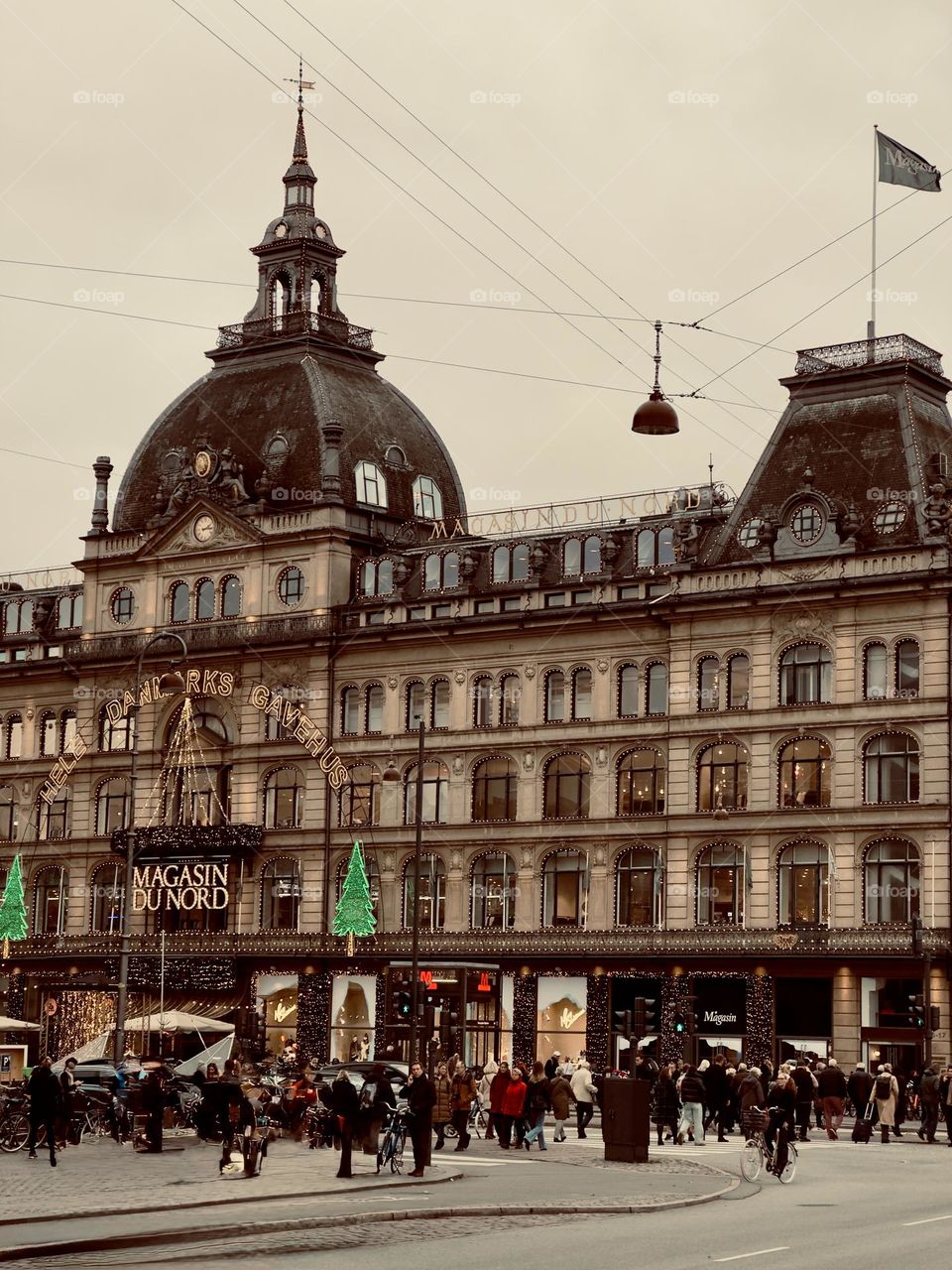 The timeless allure of historic architecture captivates😍