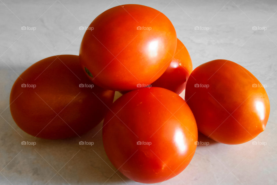 tomato red