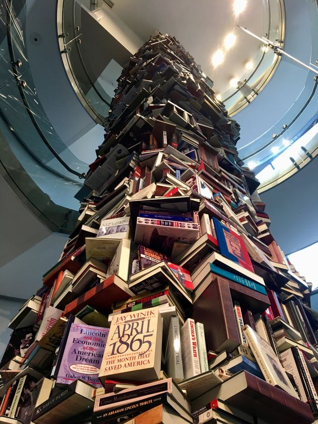 Lincoln Books