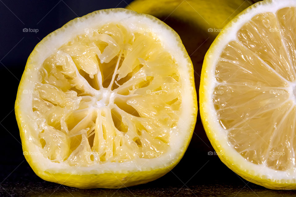 Texture of sliced lemon