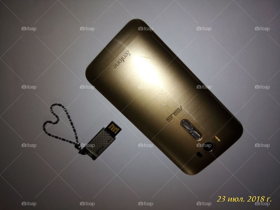 телефония.общение.флэшки.секреты.хранение.