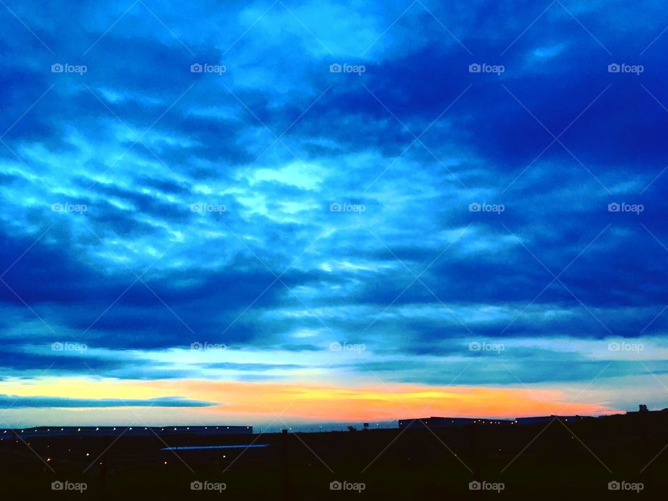 🌅Desperte, Jundiaí.
Que a jornada diária possa valer a pena!
🍃
#sol #sun #sky #céu #photo #nature #morning #alvorada #natureza #horizonte #fotografia #pictureoftheday #paisagem #inspiração #amanhecer #mobgraphy #mobgrafia #Jundiaí #AmoJundiaí