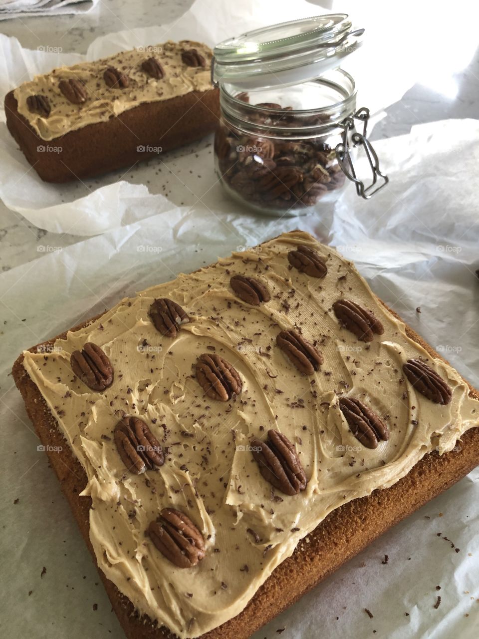 Coffee and pecan cake