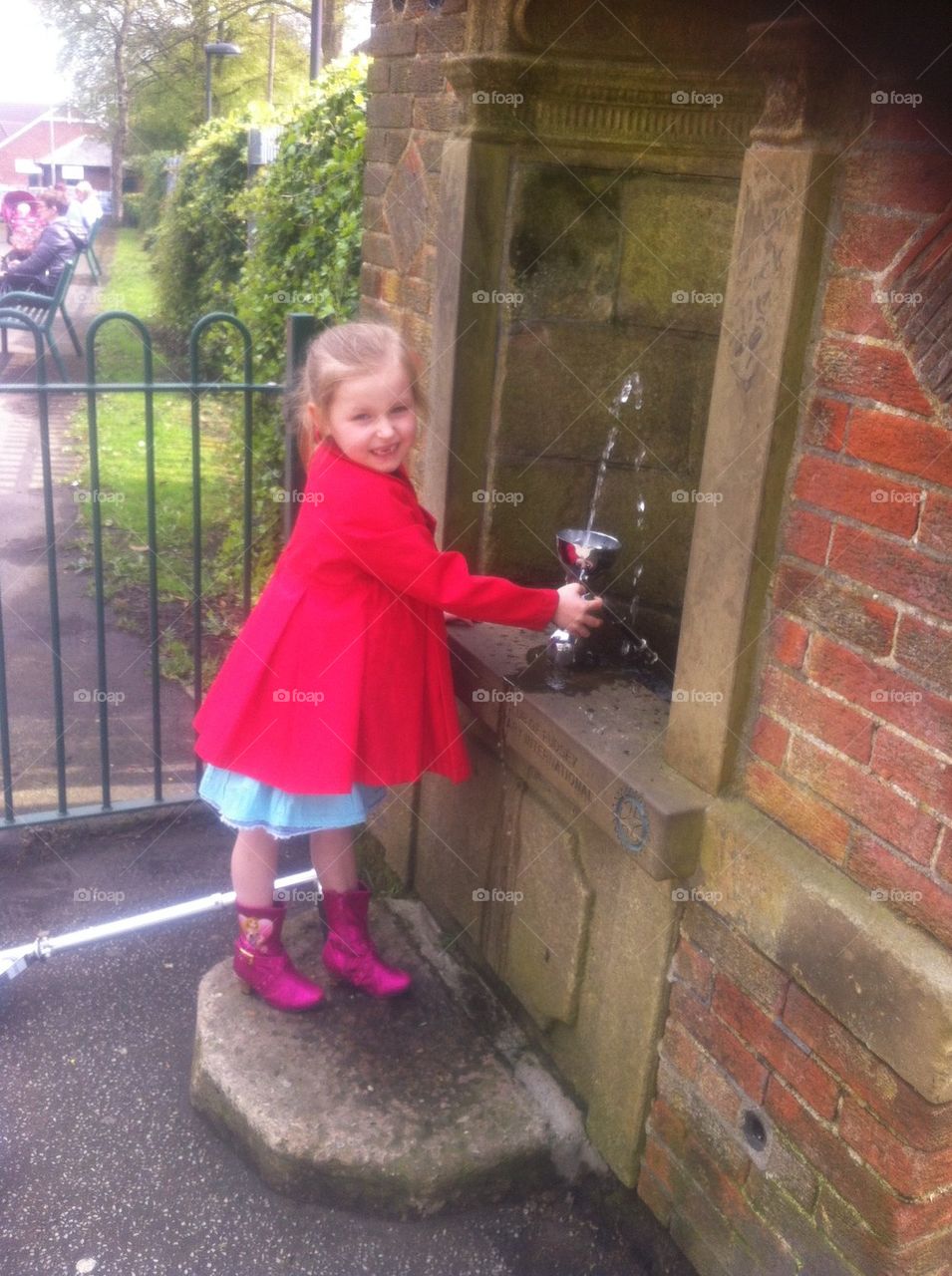 Drinking fountain 