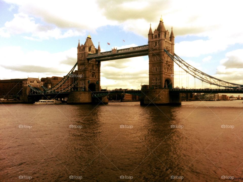london bridge city united kingdom by nenne_h