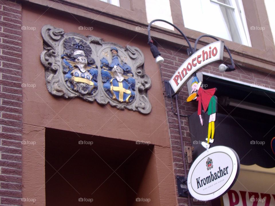 Pinnocchio signs on the building