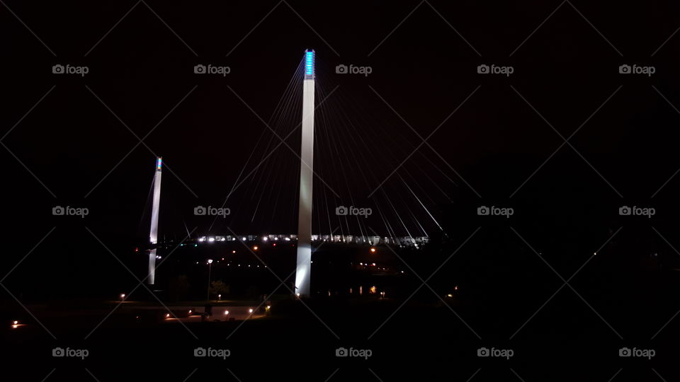 Omaha/Iowa night life bridge