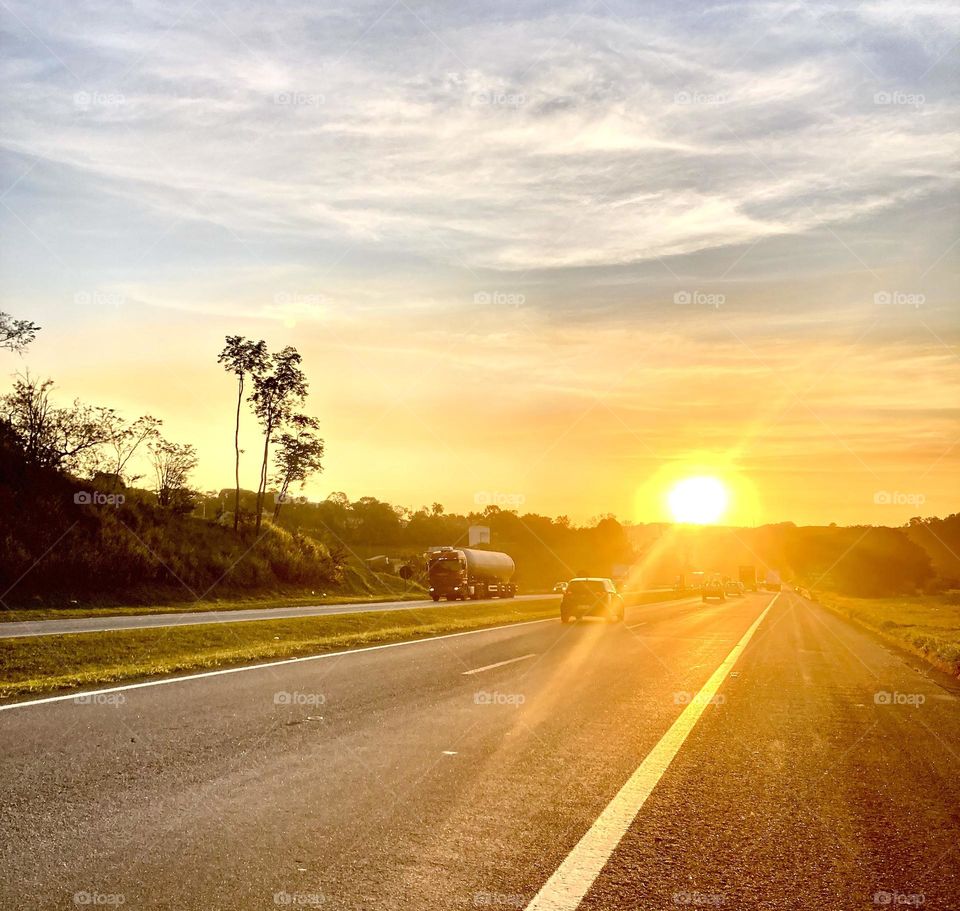 🌇🇺🇸 An extremely beautiful sunset in Jundiaí, interior of Brazil. Cheer the nature! / 🇧🇷 Um entardecer extremamente bonito em Jundiaí, interior do Brasil. Viva a natureza!