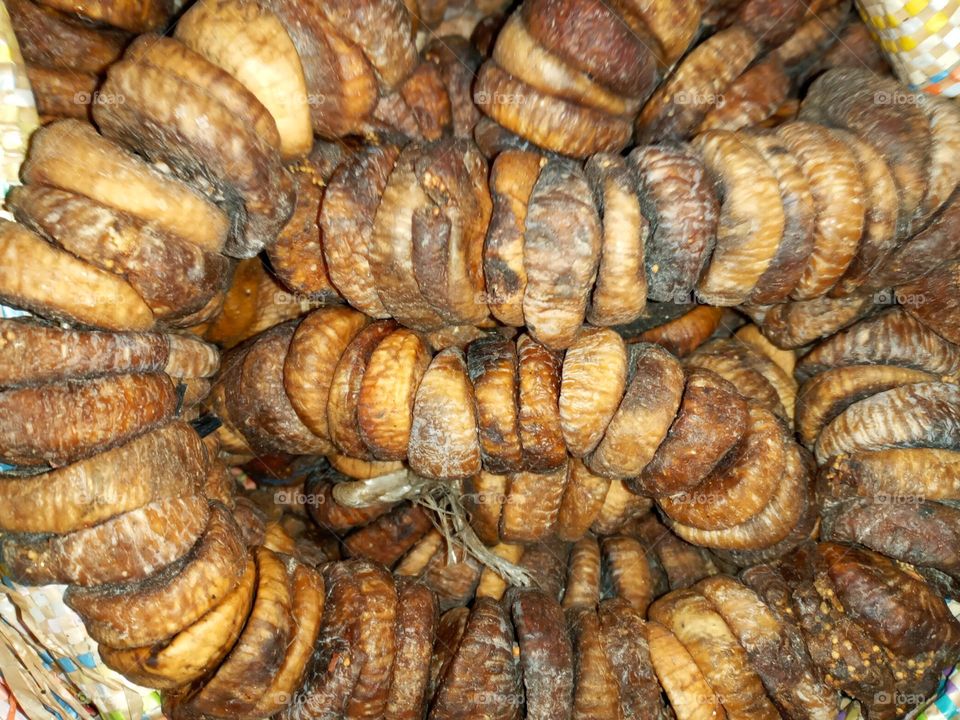 Dried figs