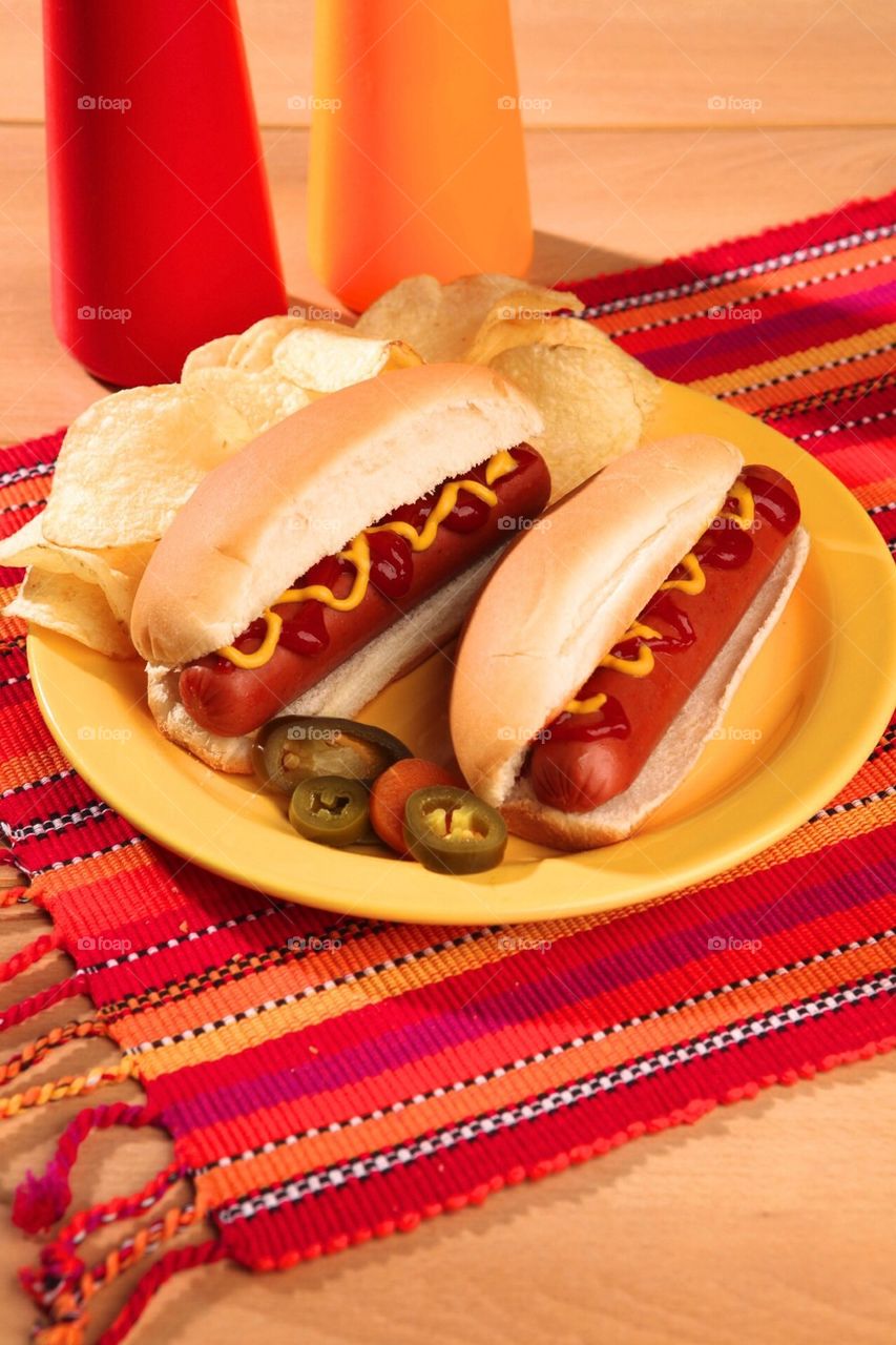 Hot dog dish