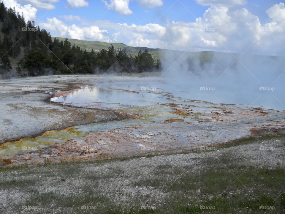 Hot springs, Yellowstone National Park, Wyoming 