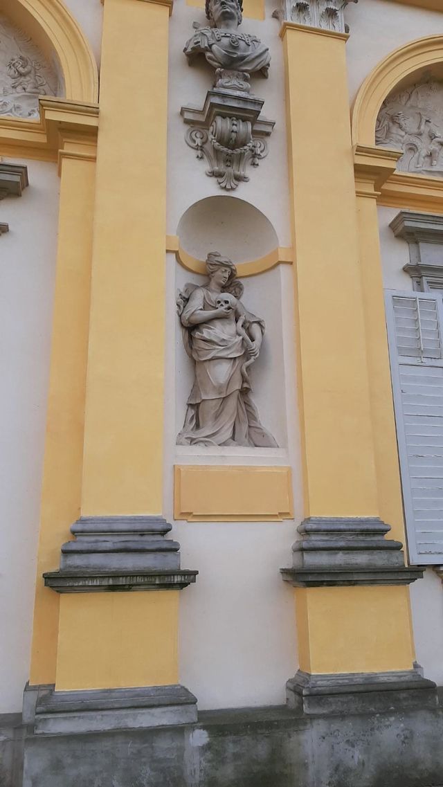 woman holding a skull in her hand