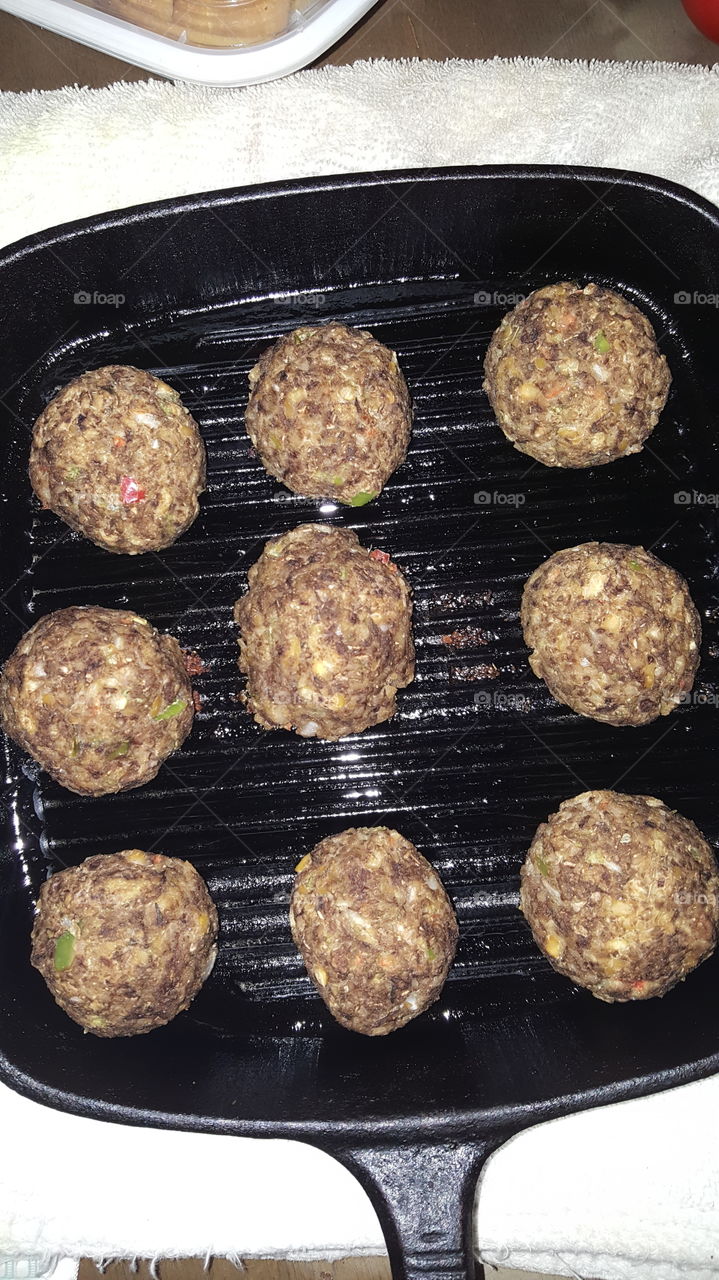 vegan"meatballs"