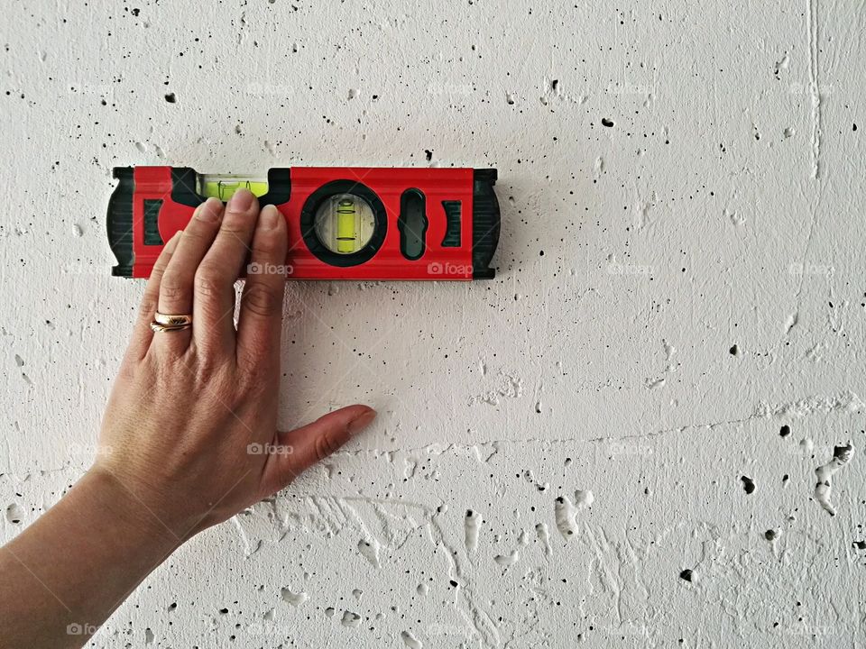 red spirit level