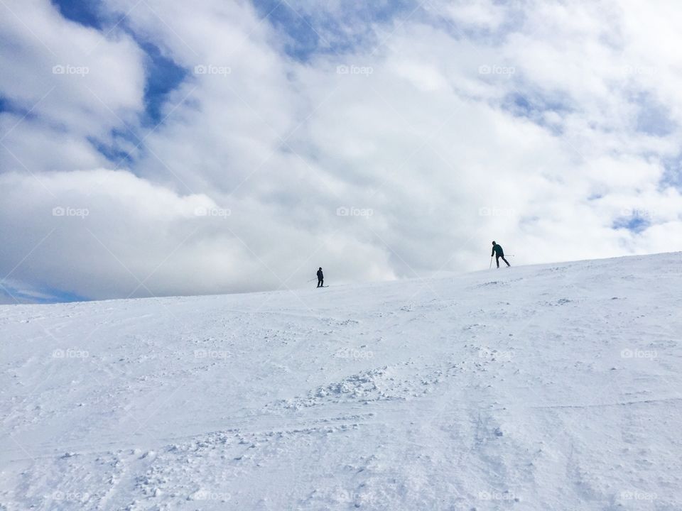 People skiing