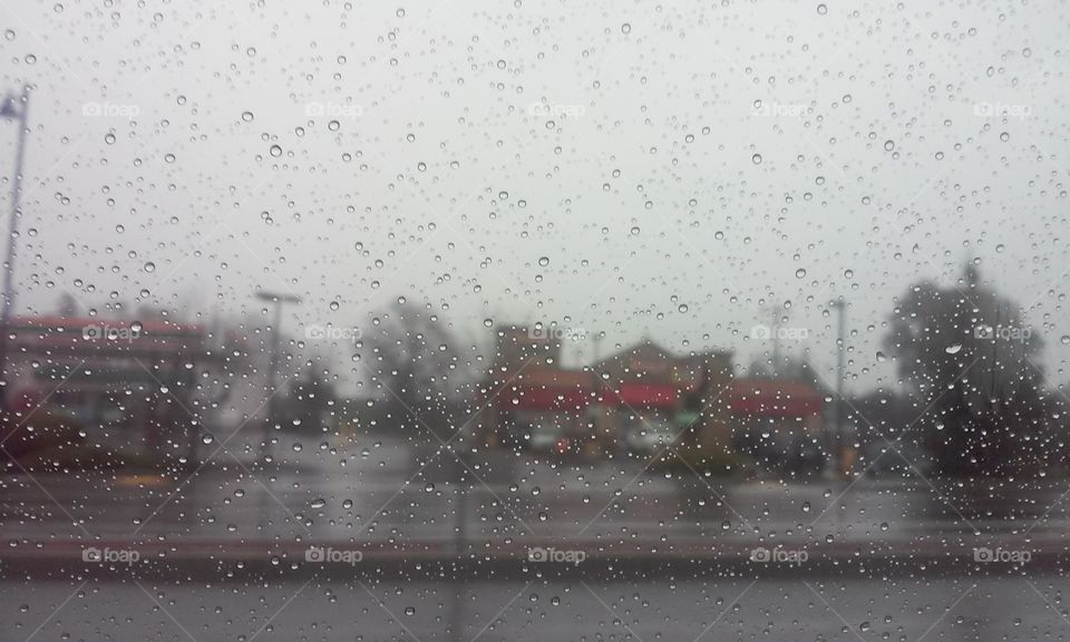 Raindrops on my Car Window. Gotta love Traveling ♡